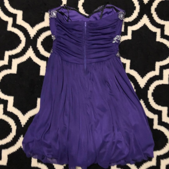 Dress - Picture 2 of 2